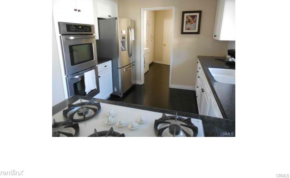 7 Dobbin Ln - Photo 3 of 6