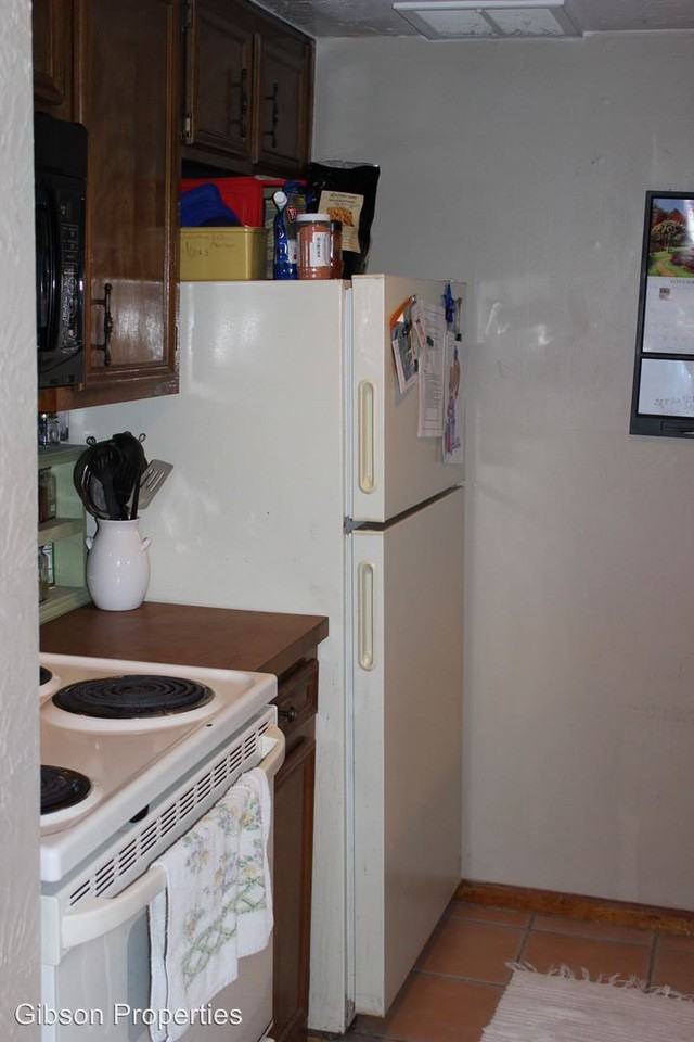 46 Cypress Fairway Village - Photo 2 of 3