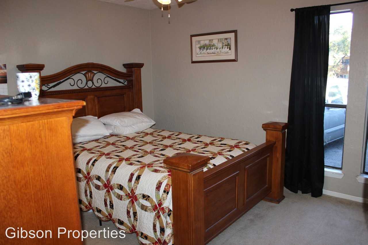 46 Cypress Fairway Village - Photo 3 of 3