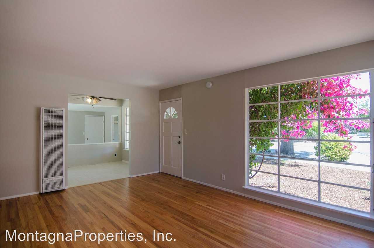 4995 Kenson Dr - Photo 2 of 12