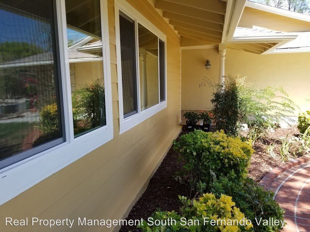 27337 Provident Rd - Photo 3 of 24