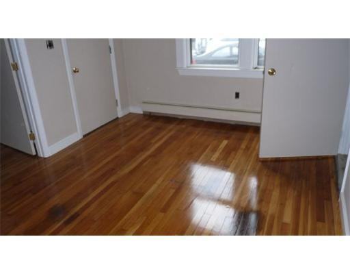 35 Clyde St - Photo 2 of 5