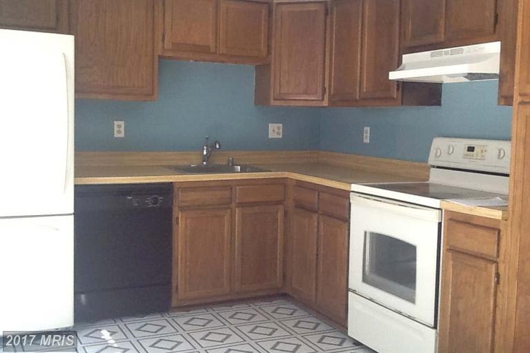 2883 Bowes Ln - Photo 2 of 16