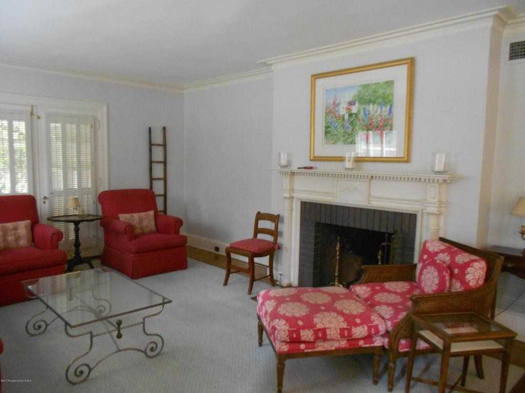 695 S Hudson Ave - Photo 2 of 32