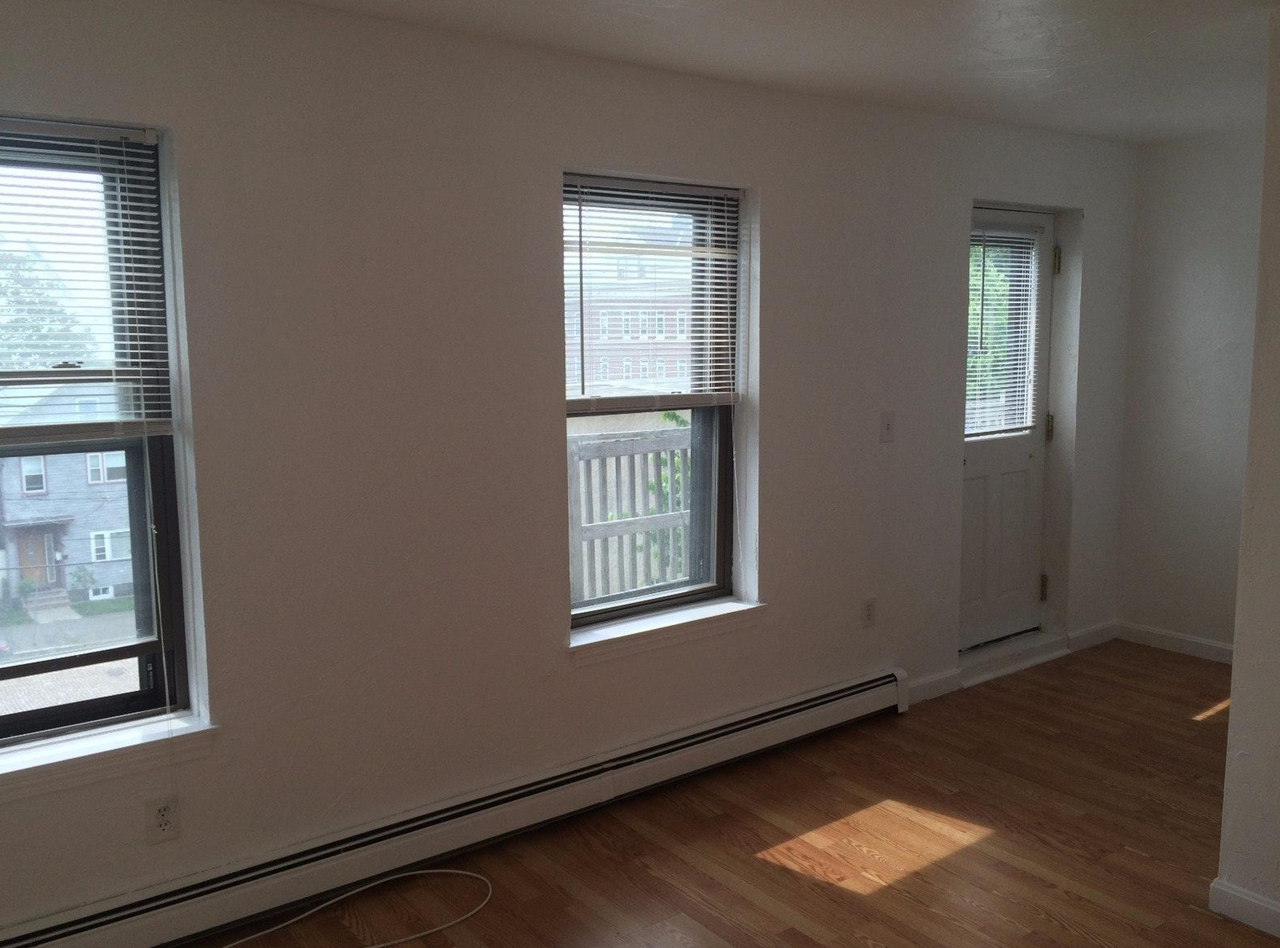 Pembroke St #3