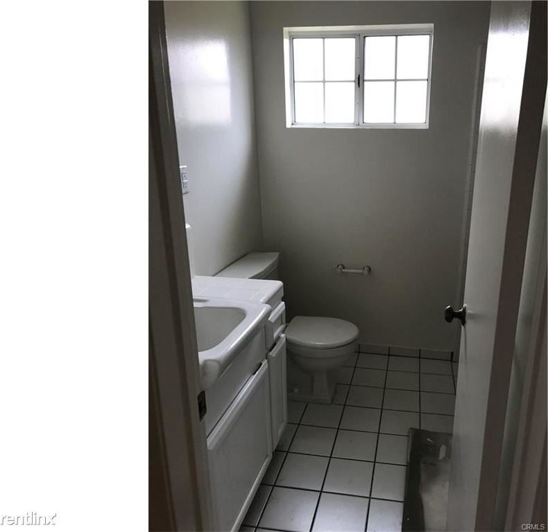 22803 Fern Ave - Photo 3 of 6