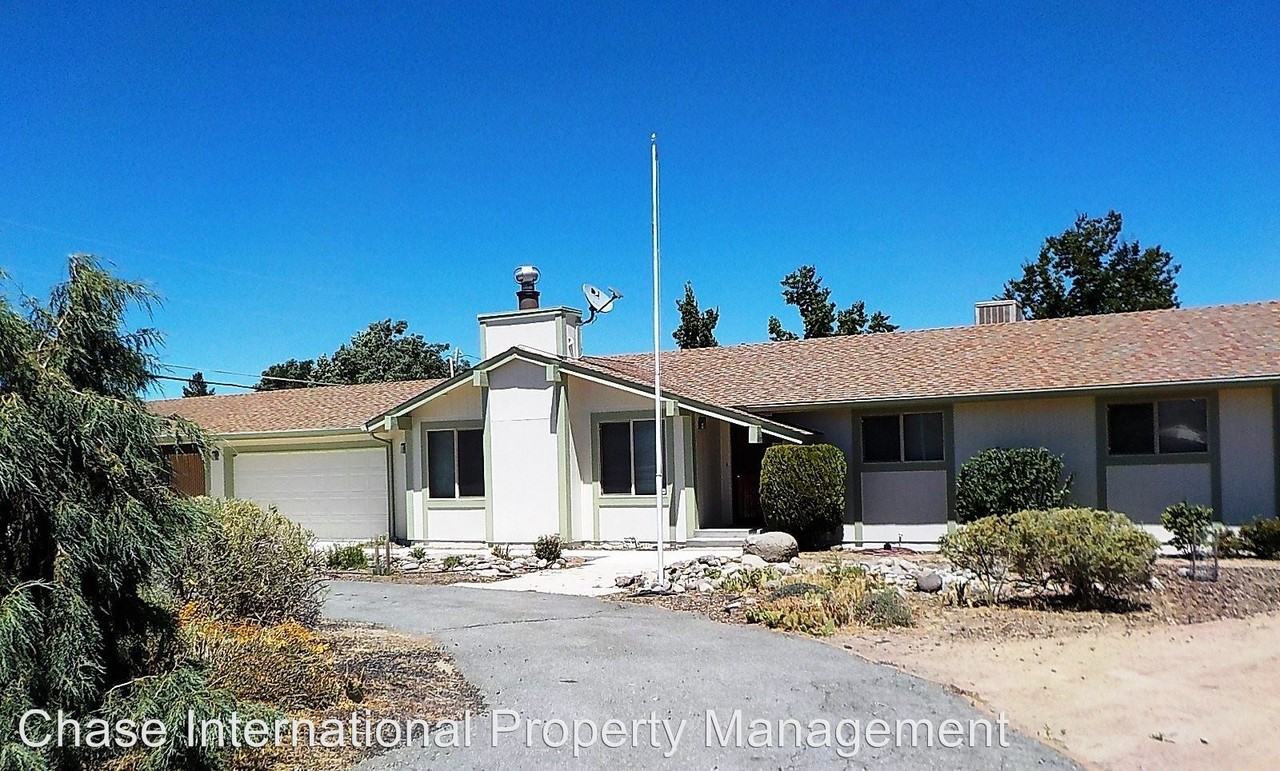 11050 Cimarron Dr - Photo 2 of 10
