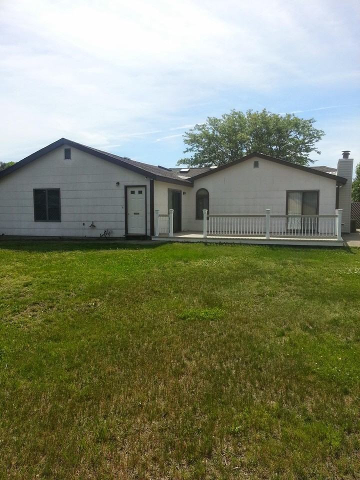 178 Glenmere Way - Photo 3 of 7