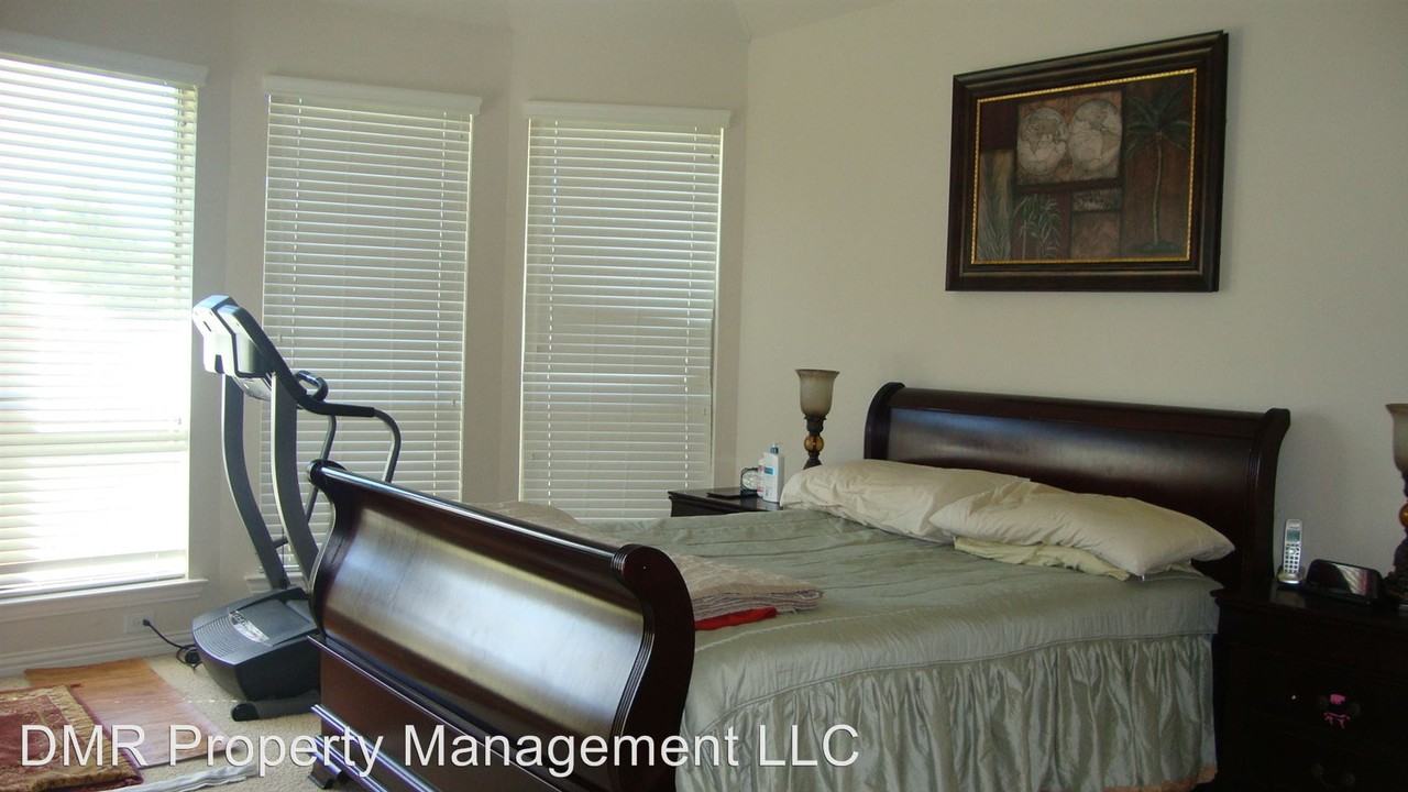 5034 Tramonte Trail - Photo 3 of 15