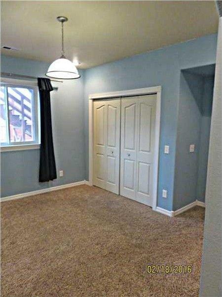 516 W Front Ave - Photo 3 of 6