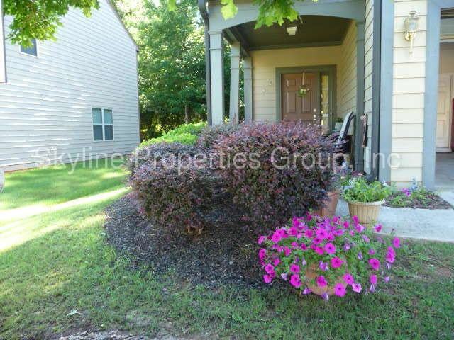 926 Silver Lake Dr - Photo 3 of 20