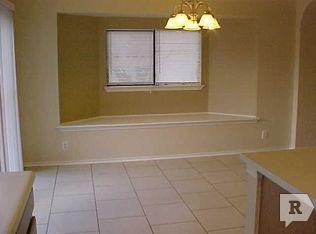 1208 Pike Path - Photo 2 of 5