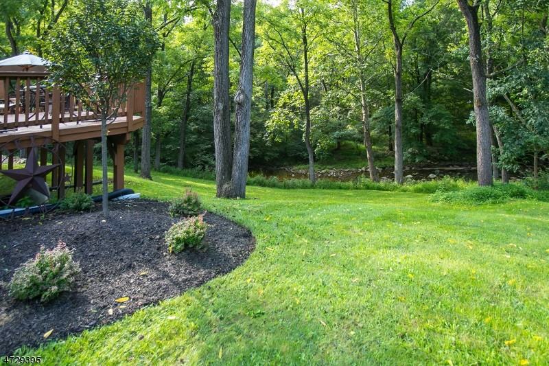 29 Bell Ave #a - Photo 3 of 23