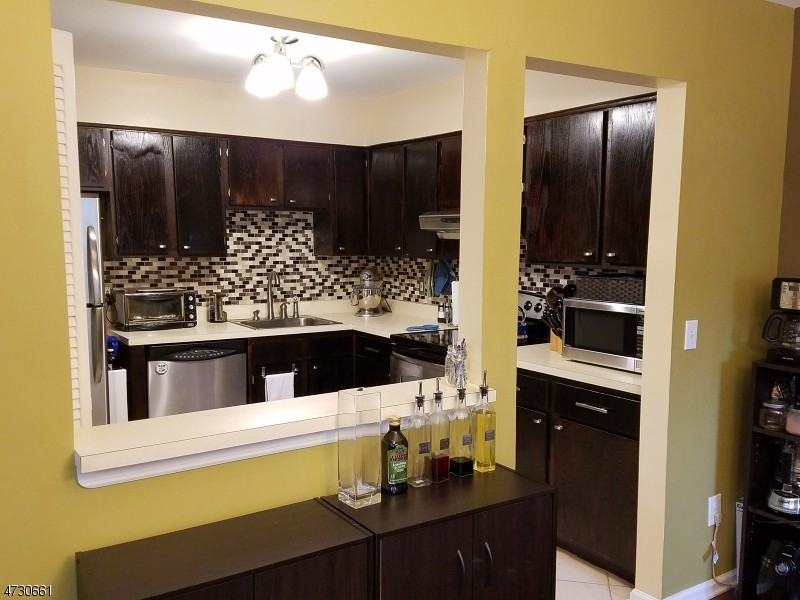 102 Huckleberry Ct #102 - Photo 3 of 15