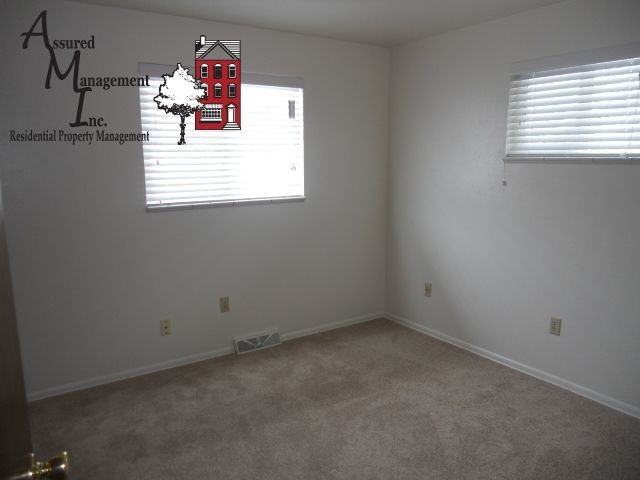 5952 W Canyon Ave - Photo 3 of 14