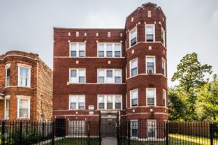 7825 S Emerald Ave - Photo 1 of 1