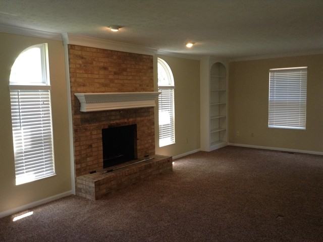 1081 Dunstan Ct - Photo 2 of 13