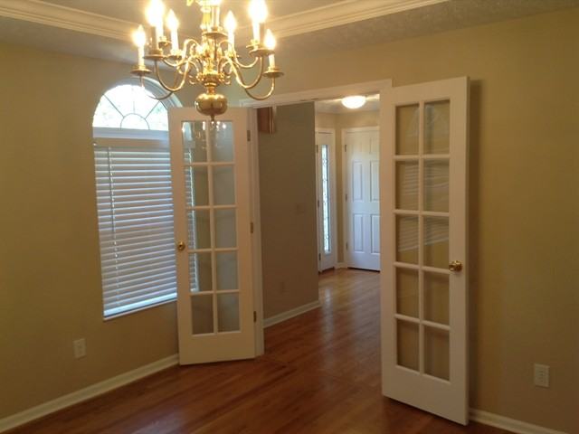 1081 Dunstan Ct - Photo 3 of 13