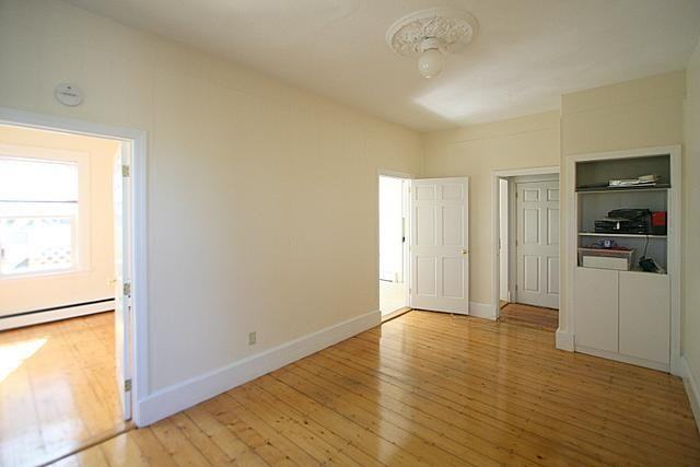 368 McGrath Highway - Photo 3 of 6