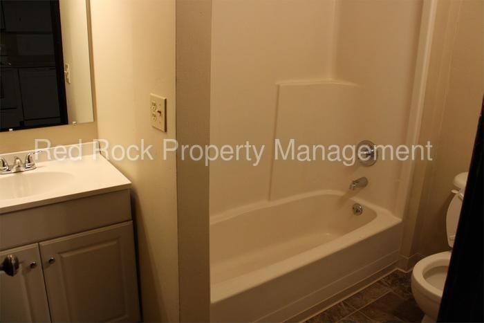2911 E Everett Ave - Photo 3 of 7