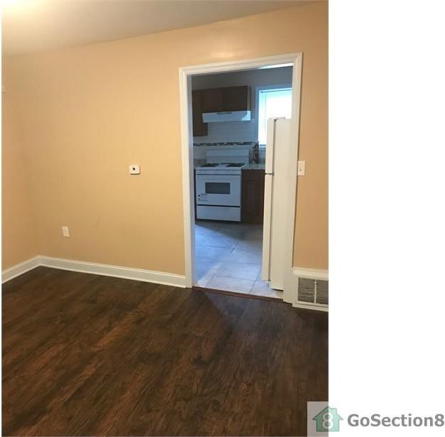 503 Paris Ave - Photo 2 of 7