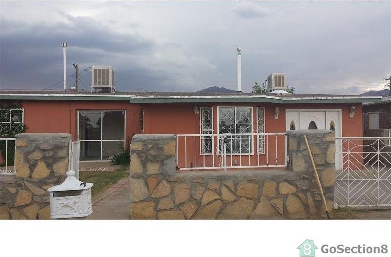 8405 Mt Whitney Dr - Photo 3 of 10