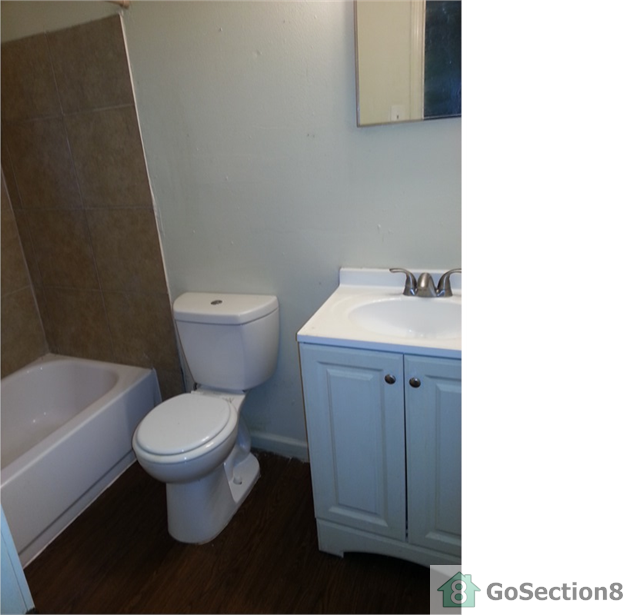 4515 Lockwood Dr - Photo 3 of 5