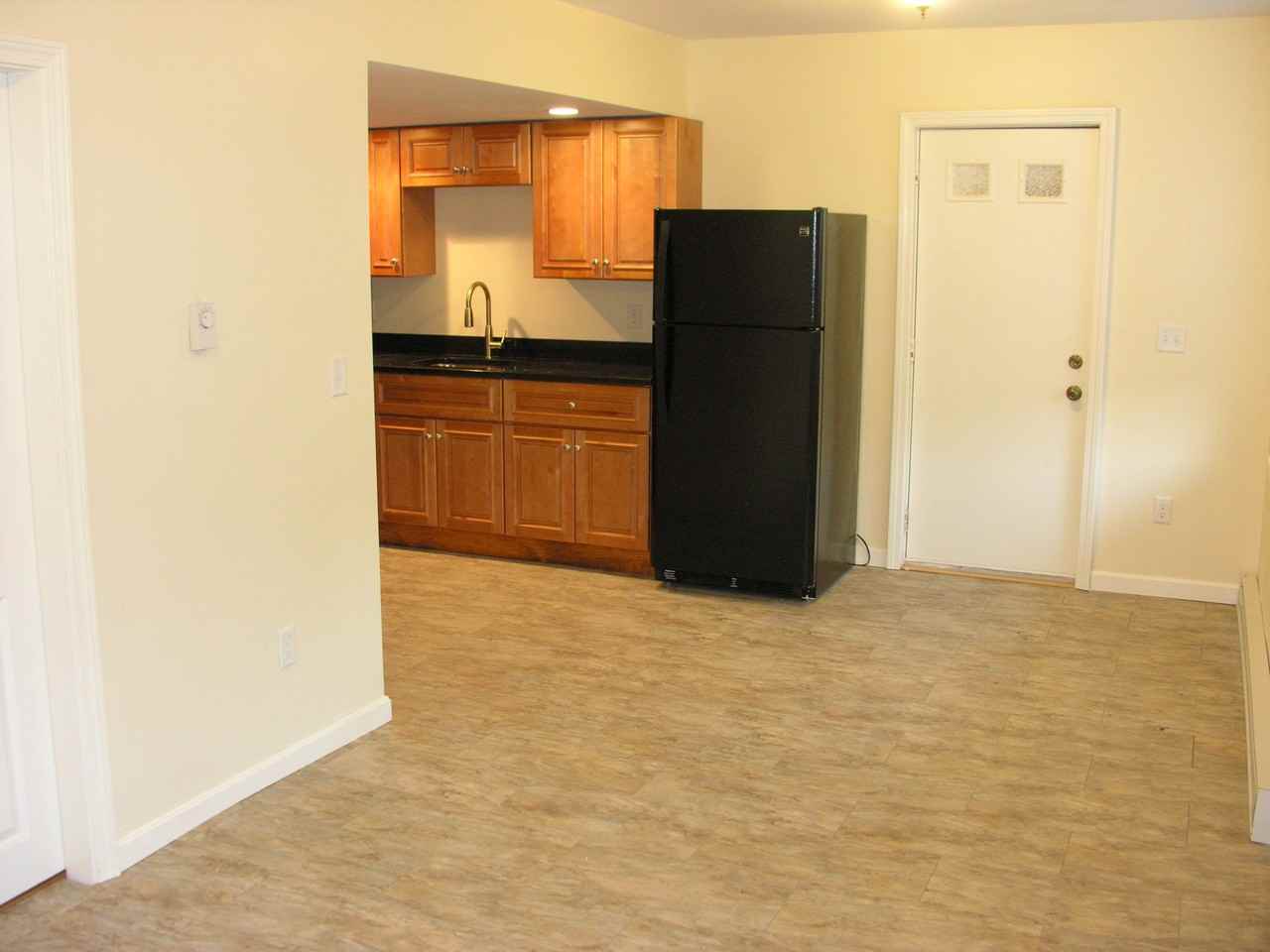 188 Hayden Rowe St - Photo 3 of 17