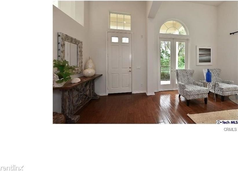 6245 Pacific Pointe Dr #27 - Photo 2 of 12