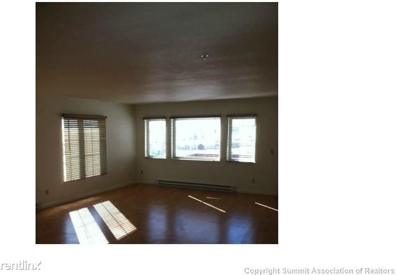 813 Castello Ave - Photo 2 of 9