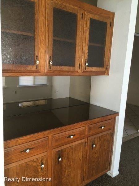 5812 Kingsland Ave - Photo 2 of 24