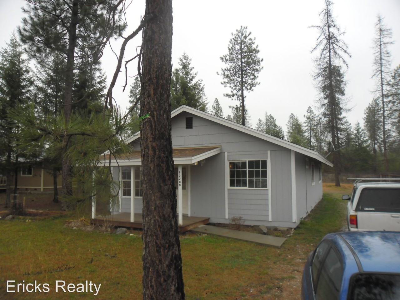 4020 Maple St - Photo 2 of 14