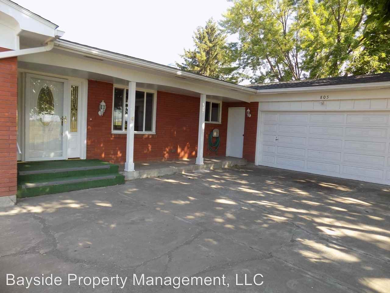 805 6th Ave SW - Photo 2 of 16