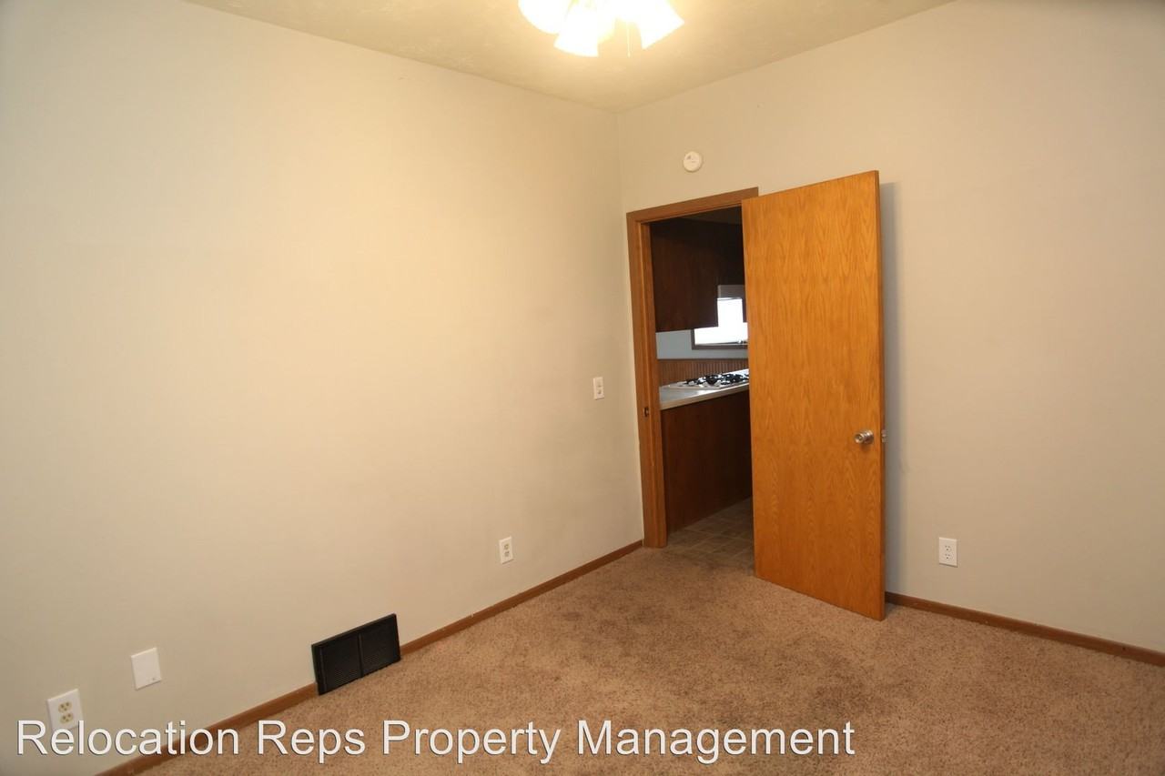 594 20th Ave - Photo 2 of 21