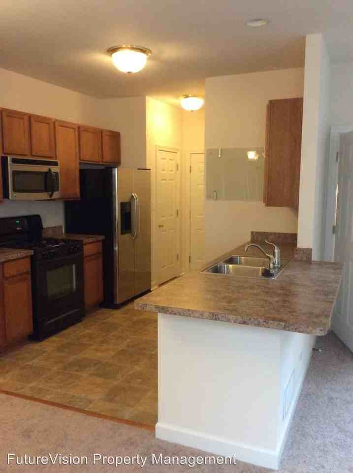 25 Melrose Ct - Photo 3 of 6
