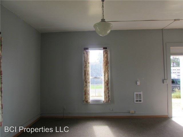 309 Ronge St - Photo 2 of 11