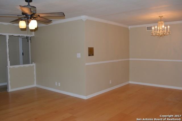 4006 Willowbrook Dr - Photo 3 of 24