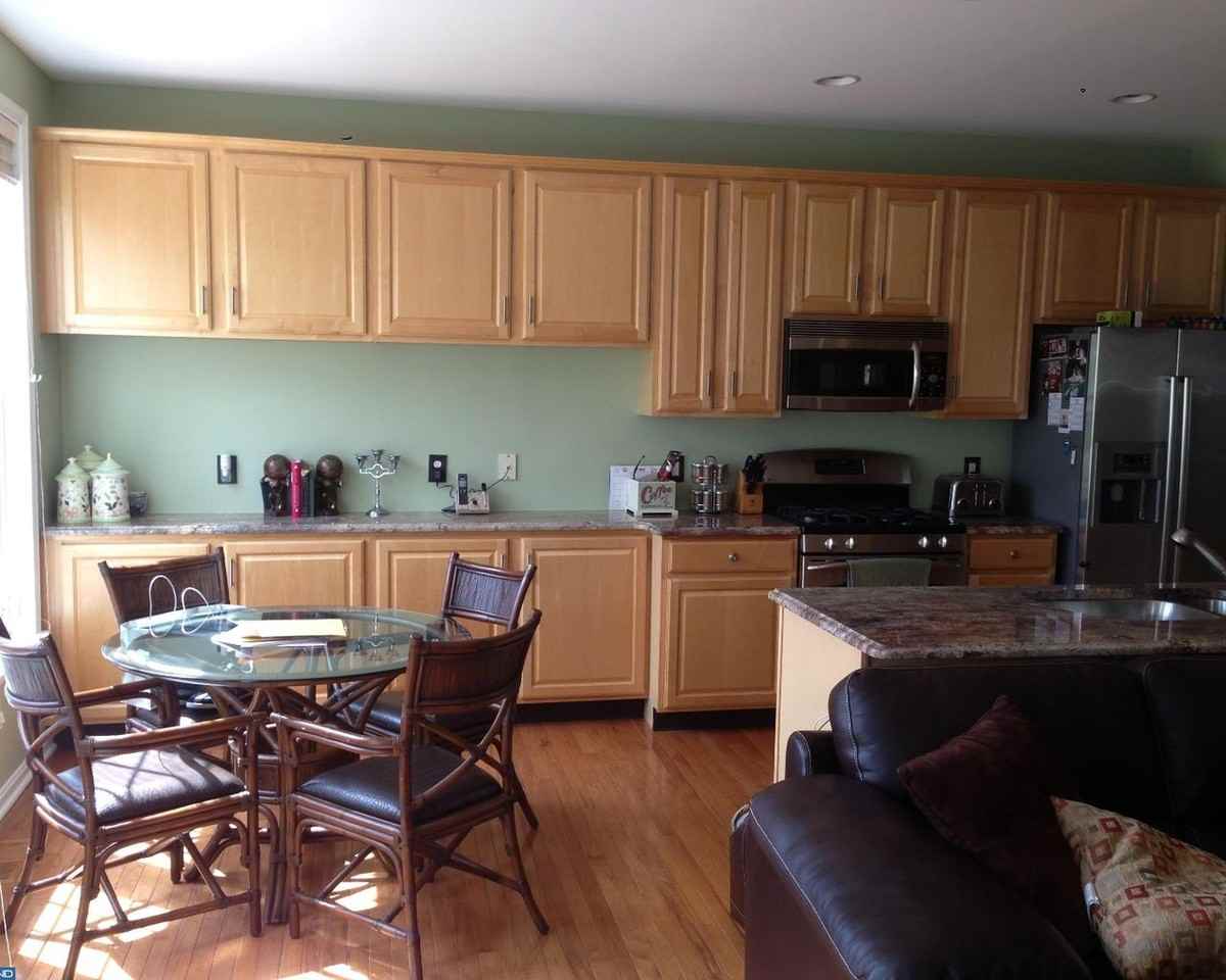 8 Honey Locust Ct - Photo 3 of 20