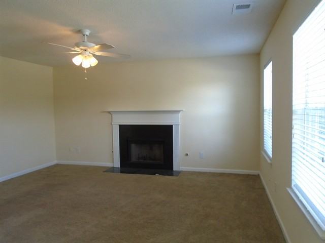 112 Ventura Trail - Photo 2 of 14