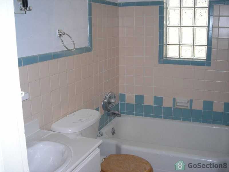 1115 Egan Ct #2 - Photo 2 of 2