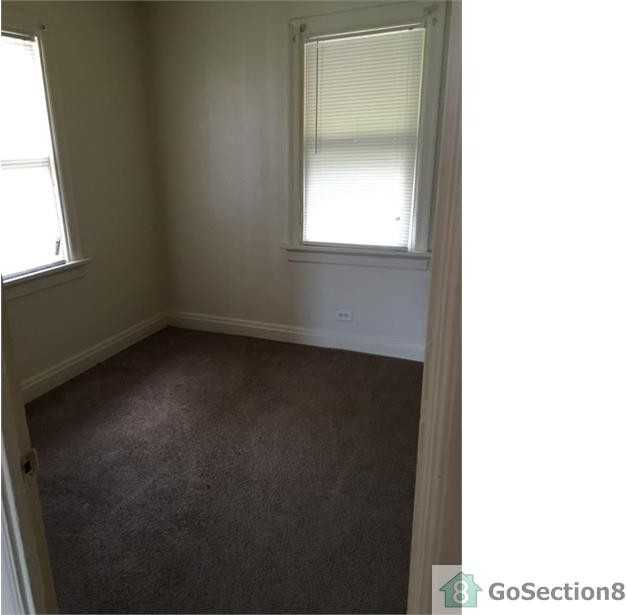 3450 Oakdale Ave - Photo 3 of 6