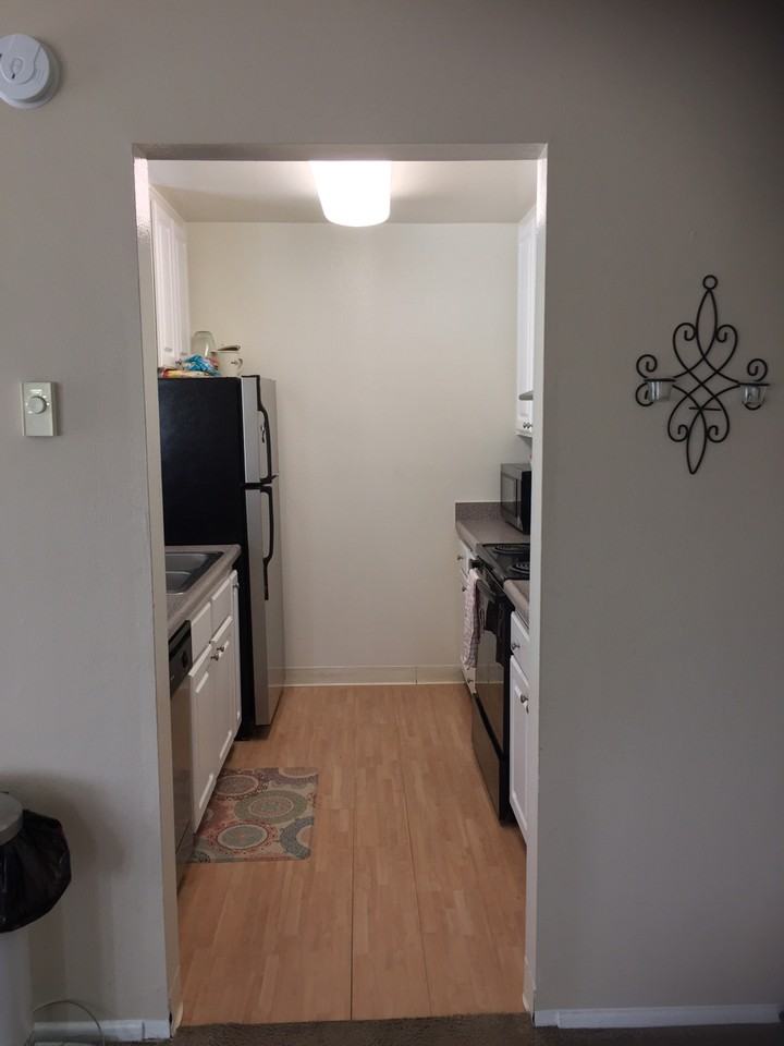 2800 Peninsula Rd - Photo 3 of 5