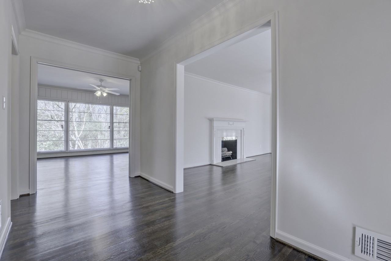 1195 Mt Paran Rd NW - Photo 3 of 24