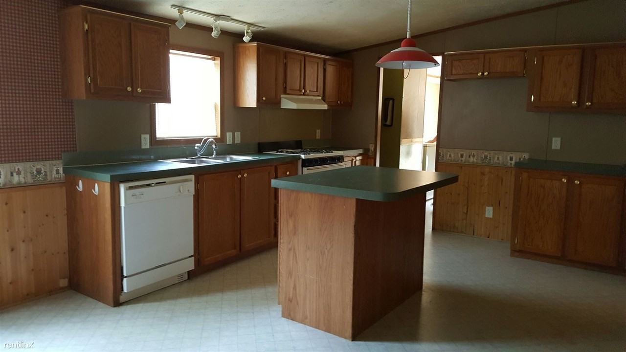65 Pinewood Estates - Photo 3 of 8