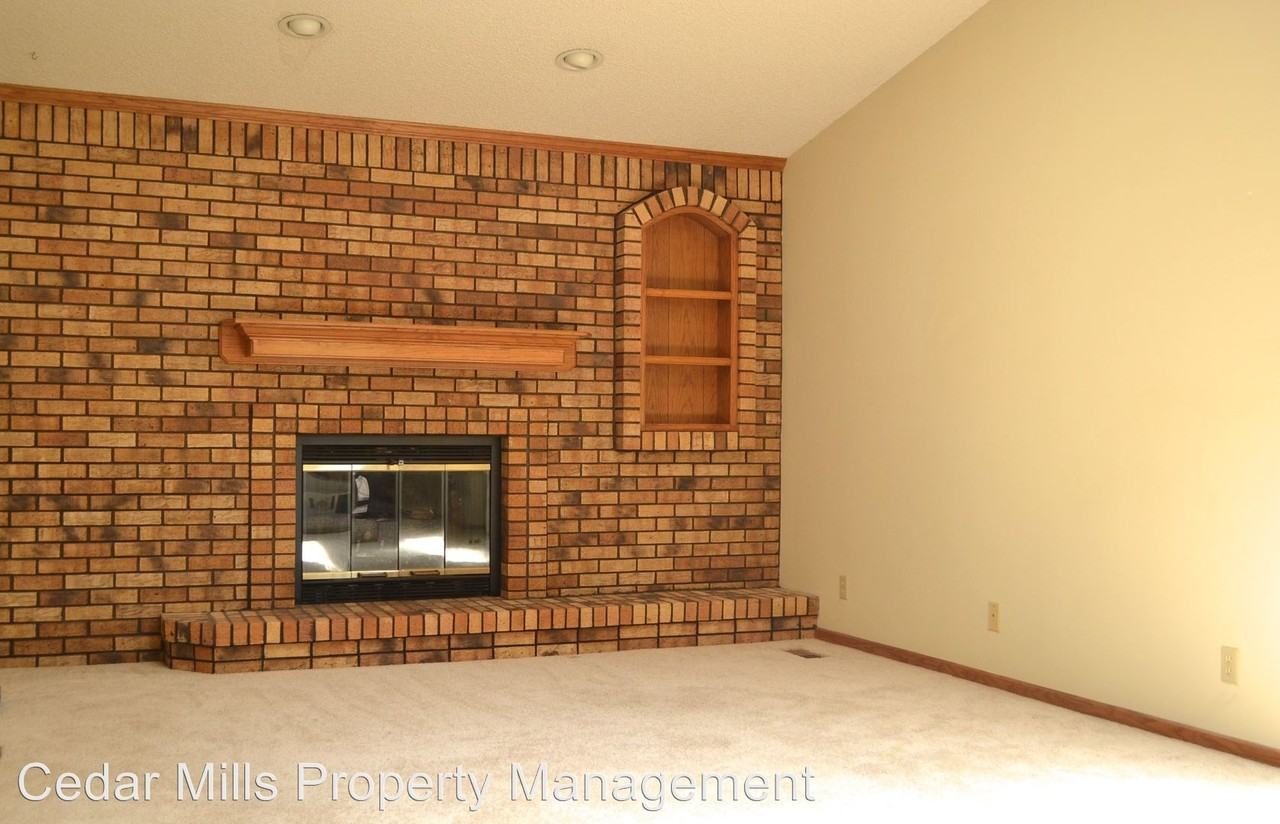 1941 S Lori Ln - Photo 2 of 7