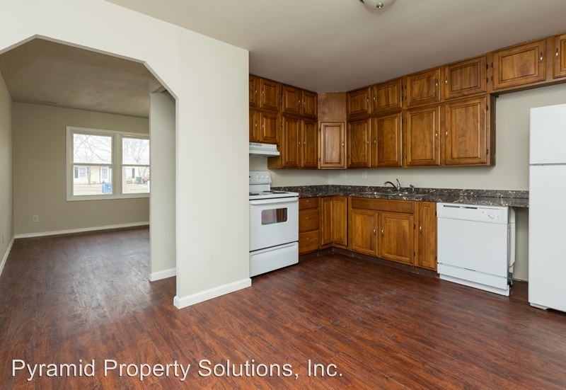 2543 E 23rd St - Photo 2 of 20