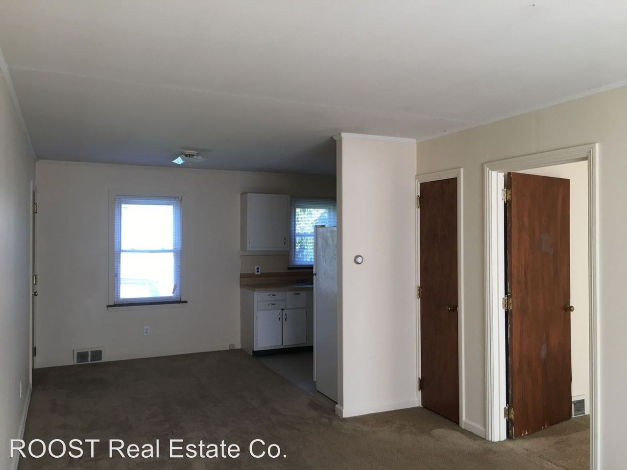 528 W Harding Rd - Photo 3 of 8