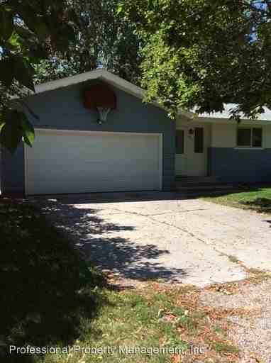 2321 Raymond Ave - Photo 2 of 20