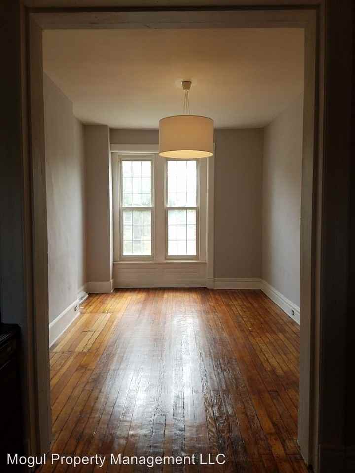 1713 Michigan Ave - Photo 3 of 24