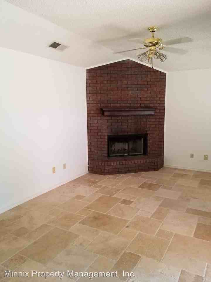 2103 84th St - Photo 2 of 20